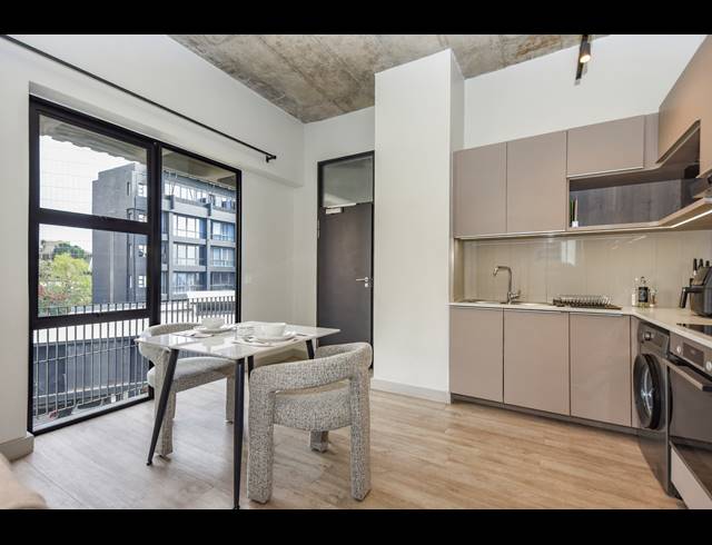 1 BEDROOM APARTMENT FOR SALE IN SANDOWN